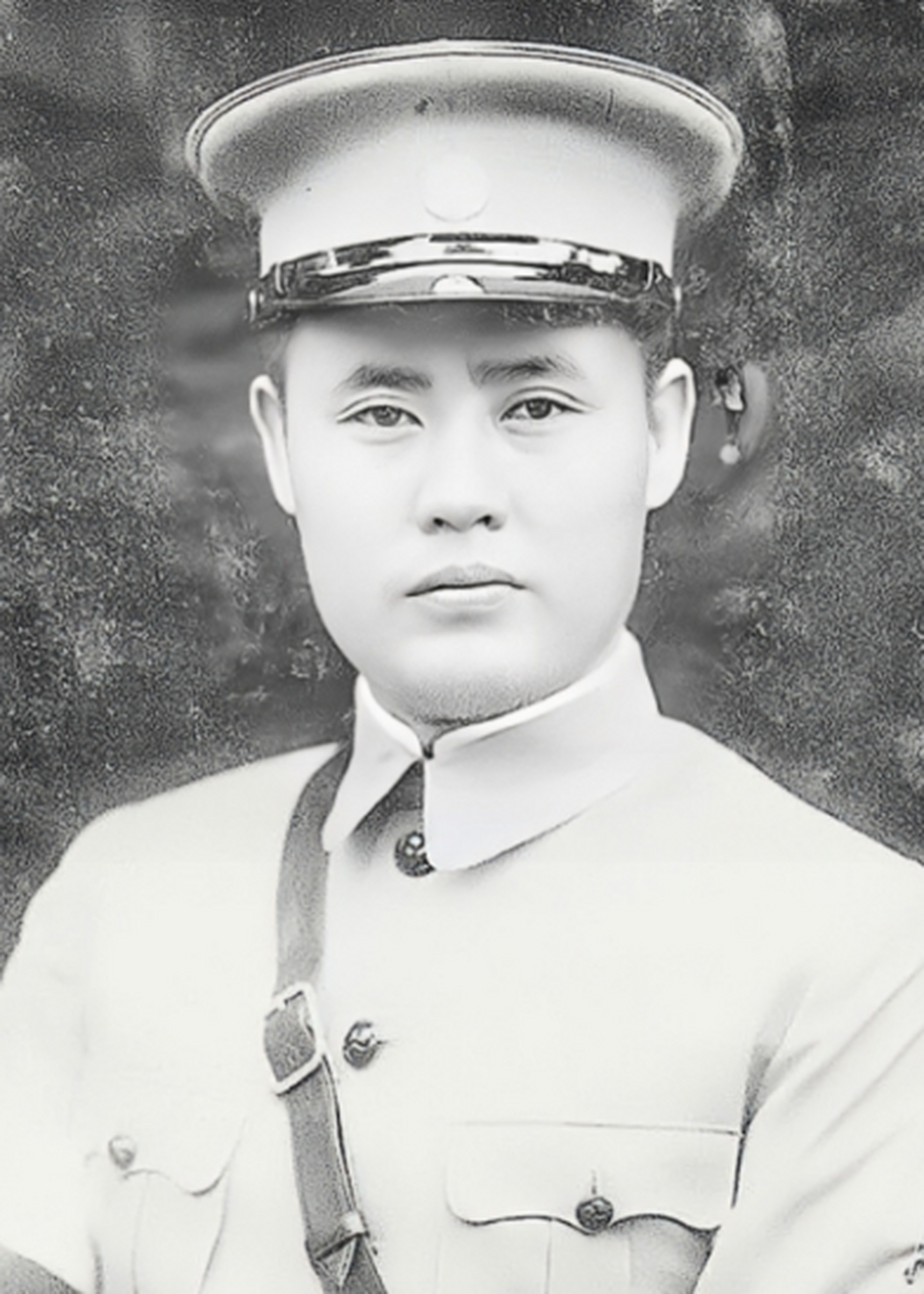 开始强攻天津,经过一天一夜的战斗,天津城内13万余国民党军全部被歼灭