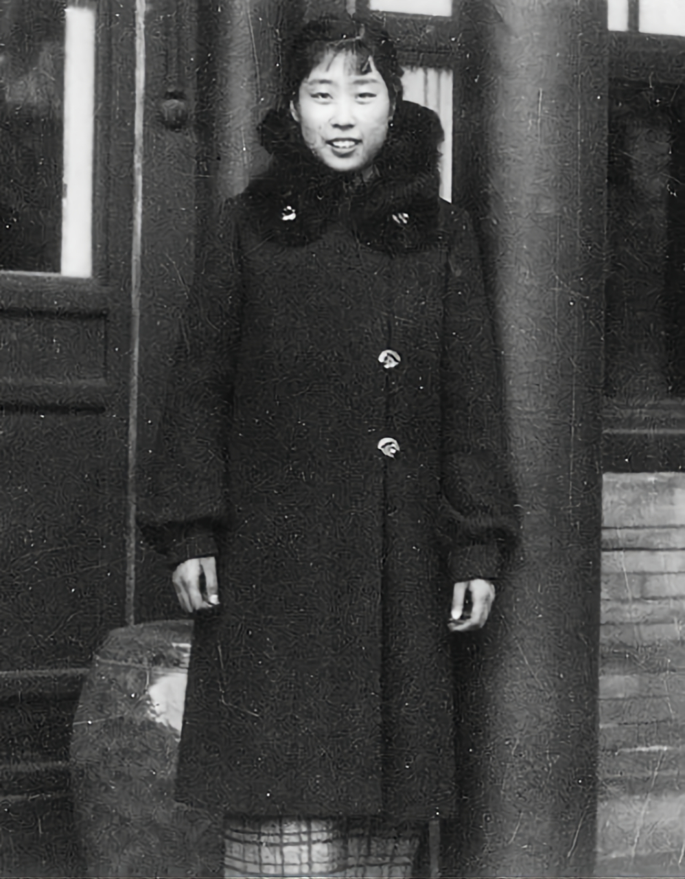 60年代初,王光美和同事的珍贵合影.