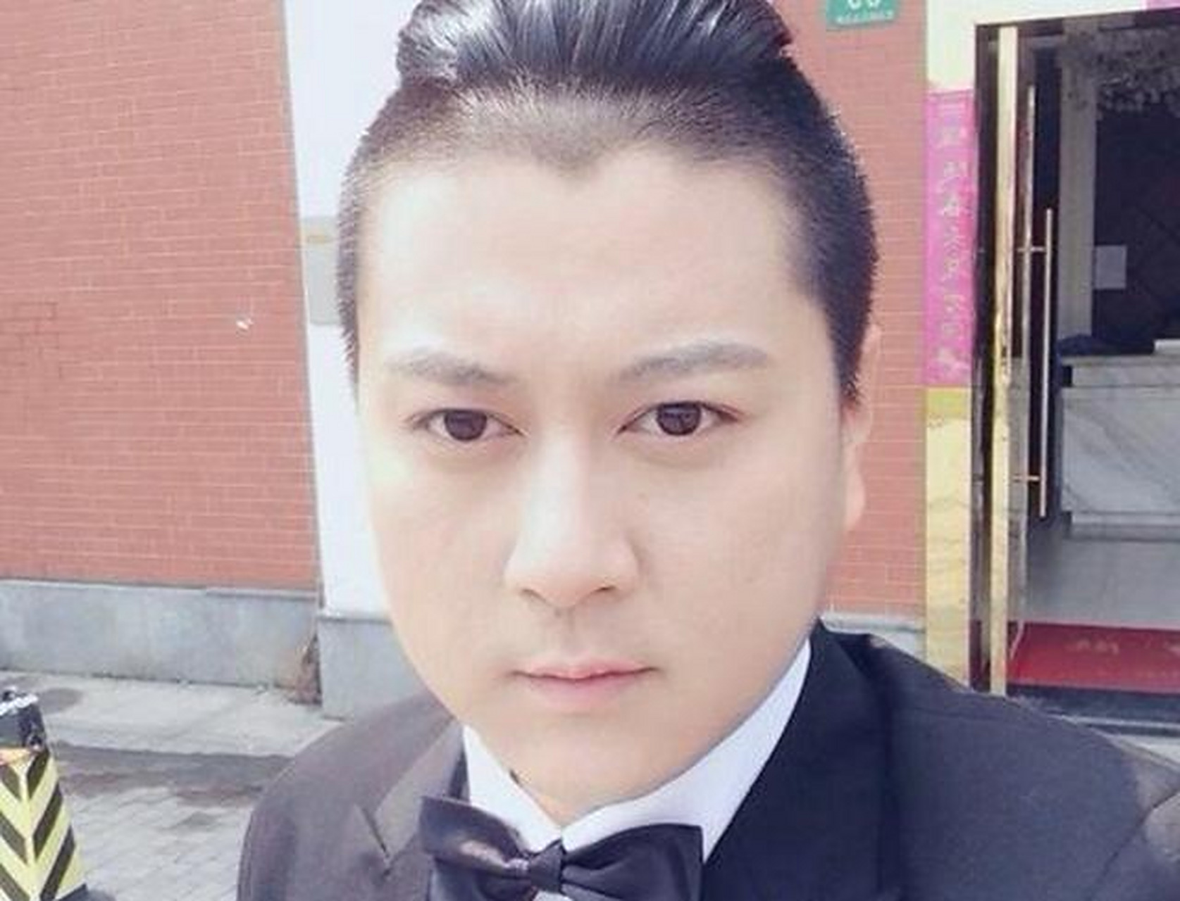 周星驰对浦叶栋也很看好,在筹备《功夫状元》时,还点名让浦叶栋来演男