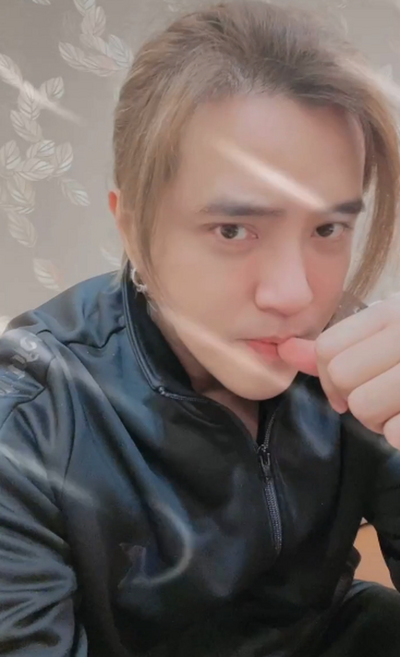 【罗志祥光头特效挑战】3月20日,罗志祥在社交平台晒出一段视频,并配