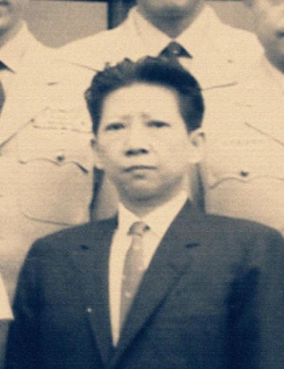 二小姐也"三妻四妾",并喜欢找有夫