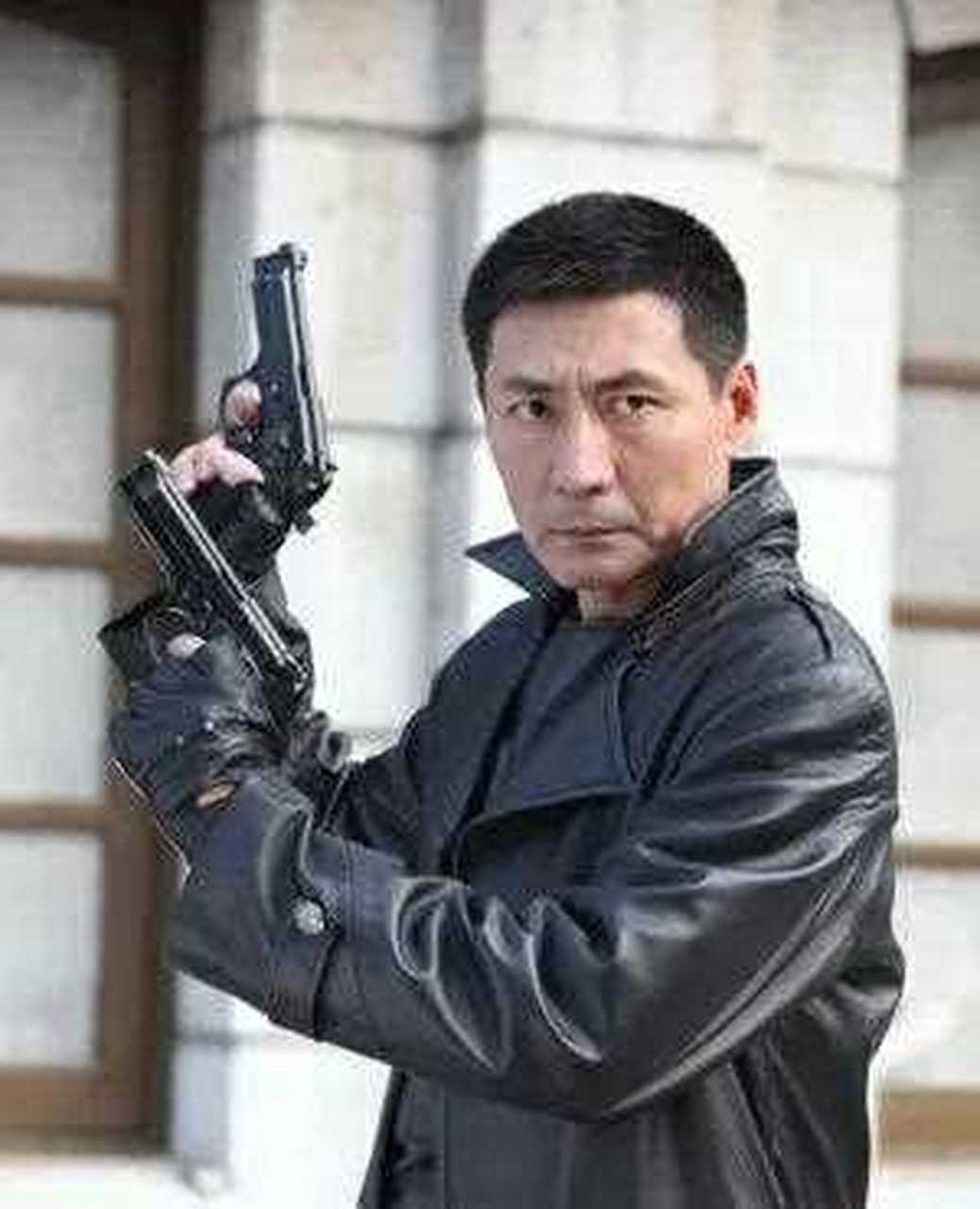 我会在一秒钟之内让你看到自己的脑浆.