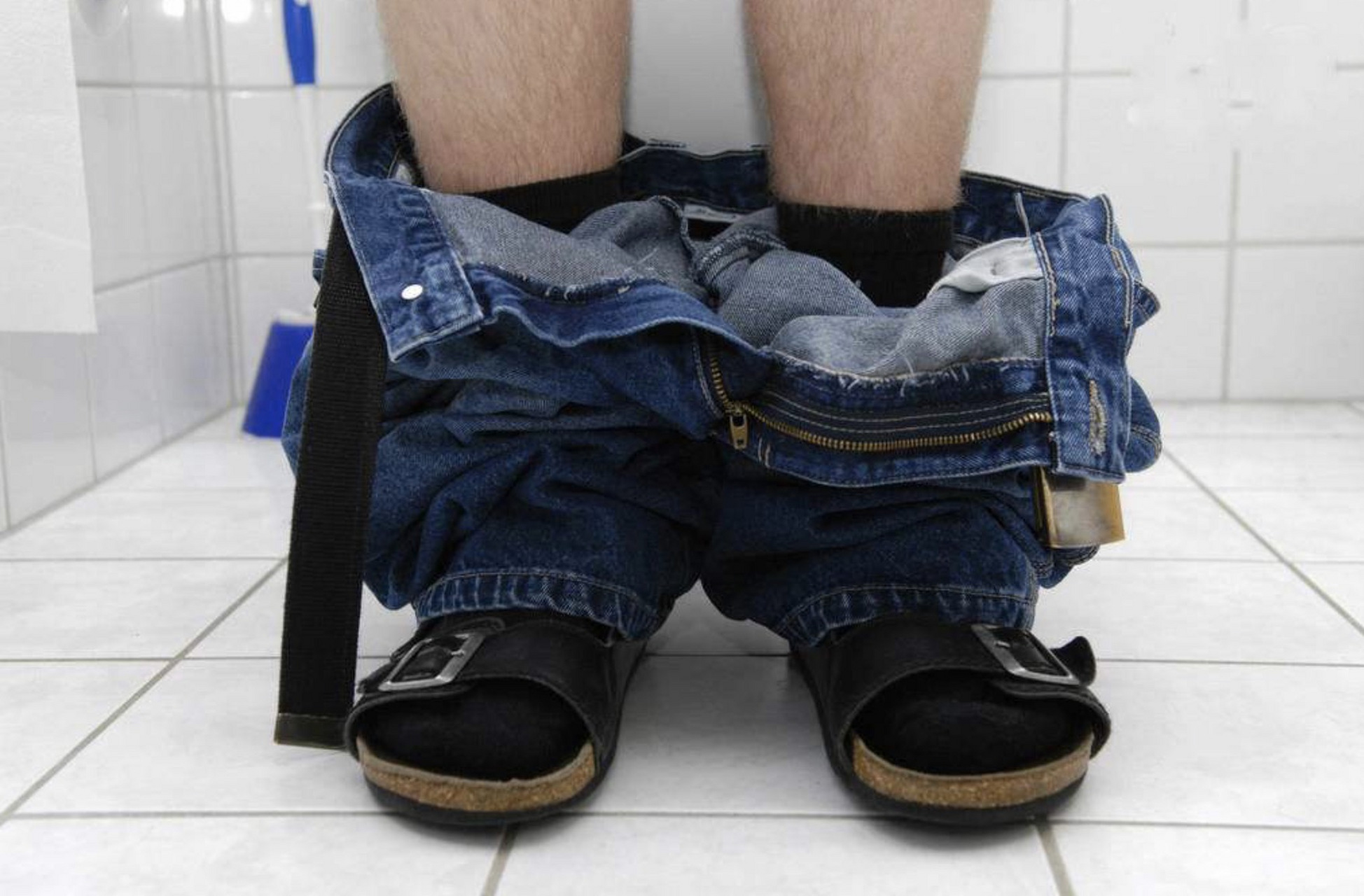 5分钟排便vs30分钟排便  花5分钟排便的人什么样?