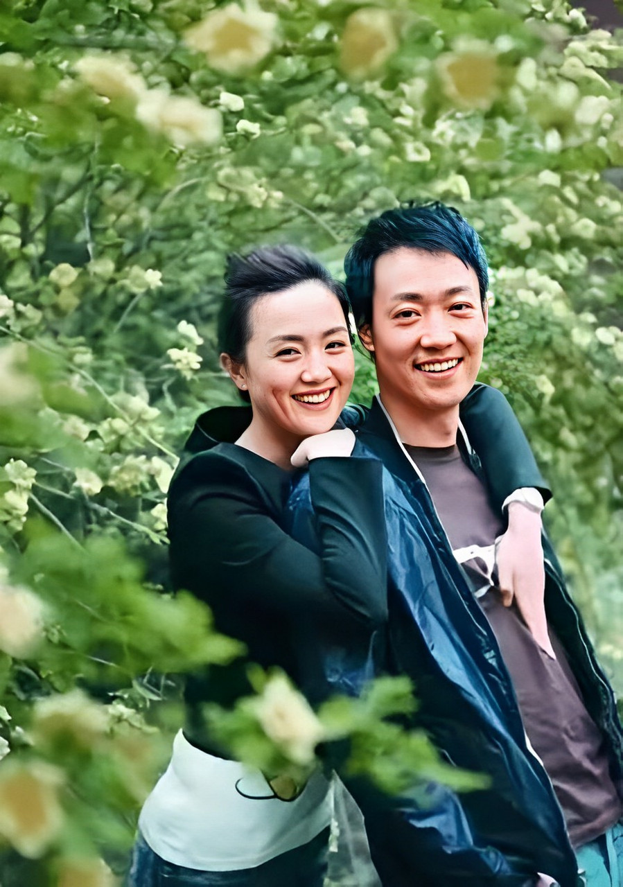 李乃文,朱媛媛和辛柏青是同一类的同学.