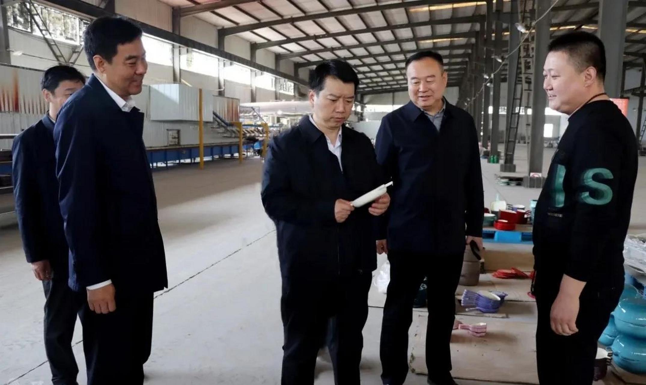 石家庄周边事儿# #高邑里事儿# 县长苗润涛☞督导调研重点项目建设