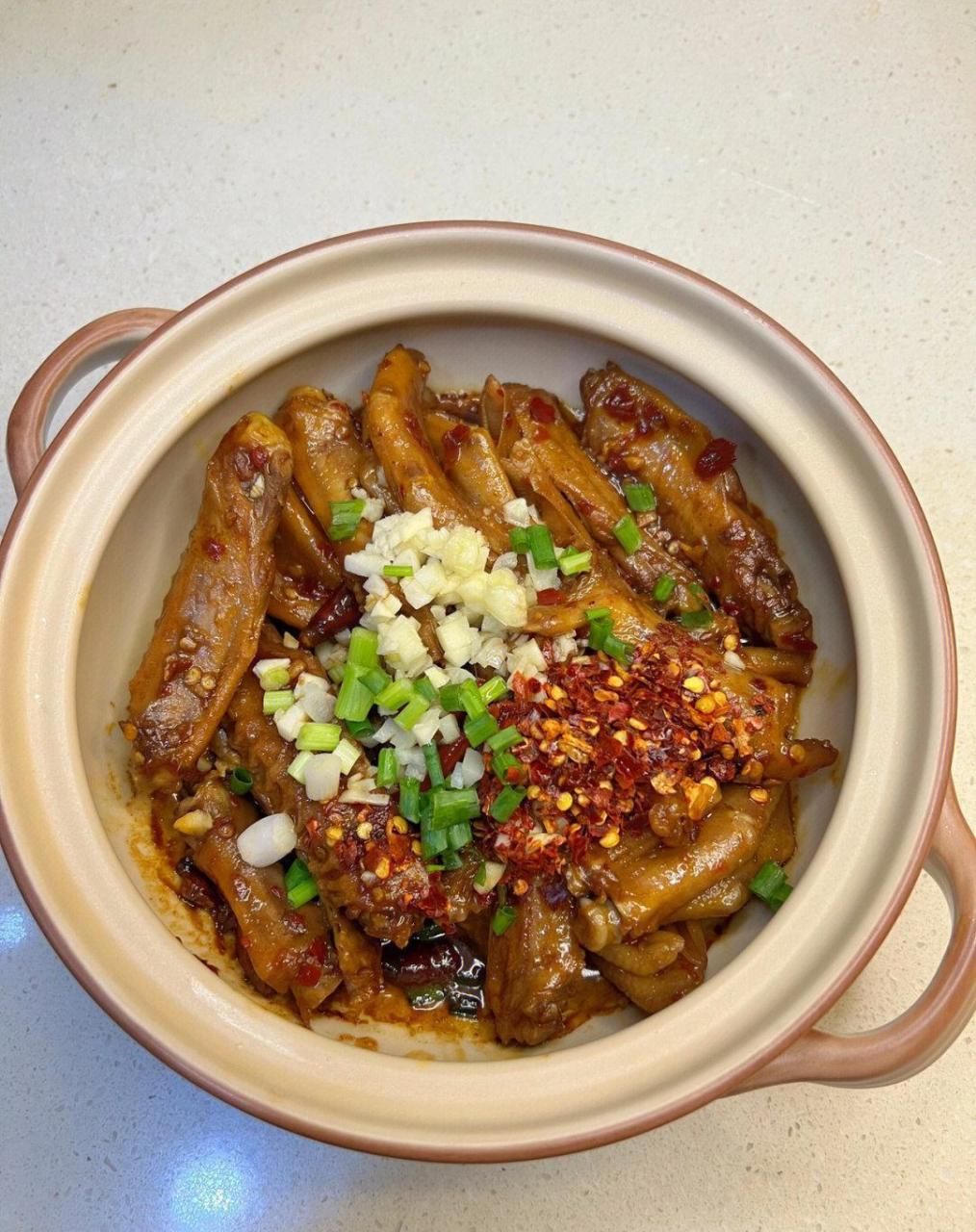 巨好吃的香辣鸭翅鸭爪煲,秒杀路边摊,辣过瘾今天复刻了江西老家宵夜