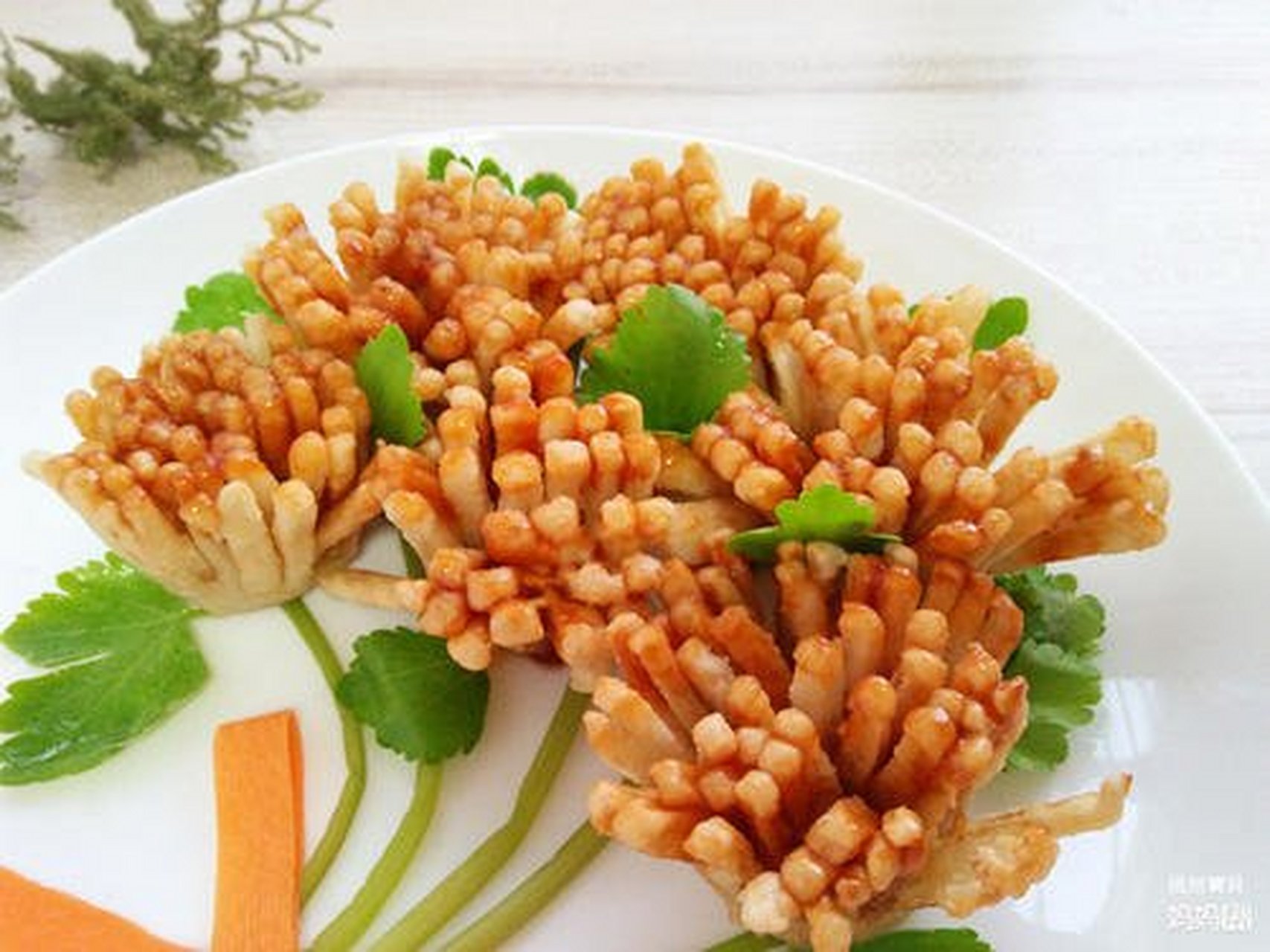 孩子营养餐:菊花茄子.