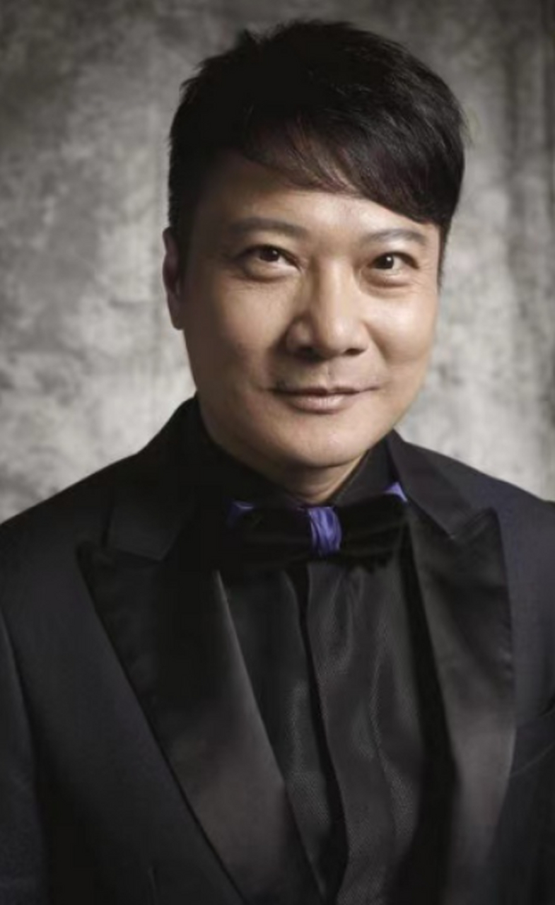 当年,"最不要命的替身演员"钱嘉乐接到洪金宝的电话:"兄弟,100万已经
