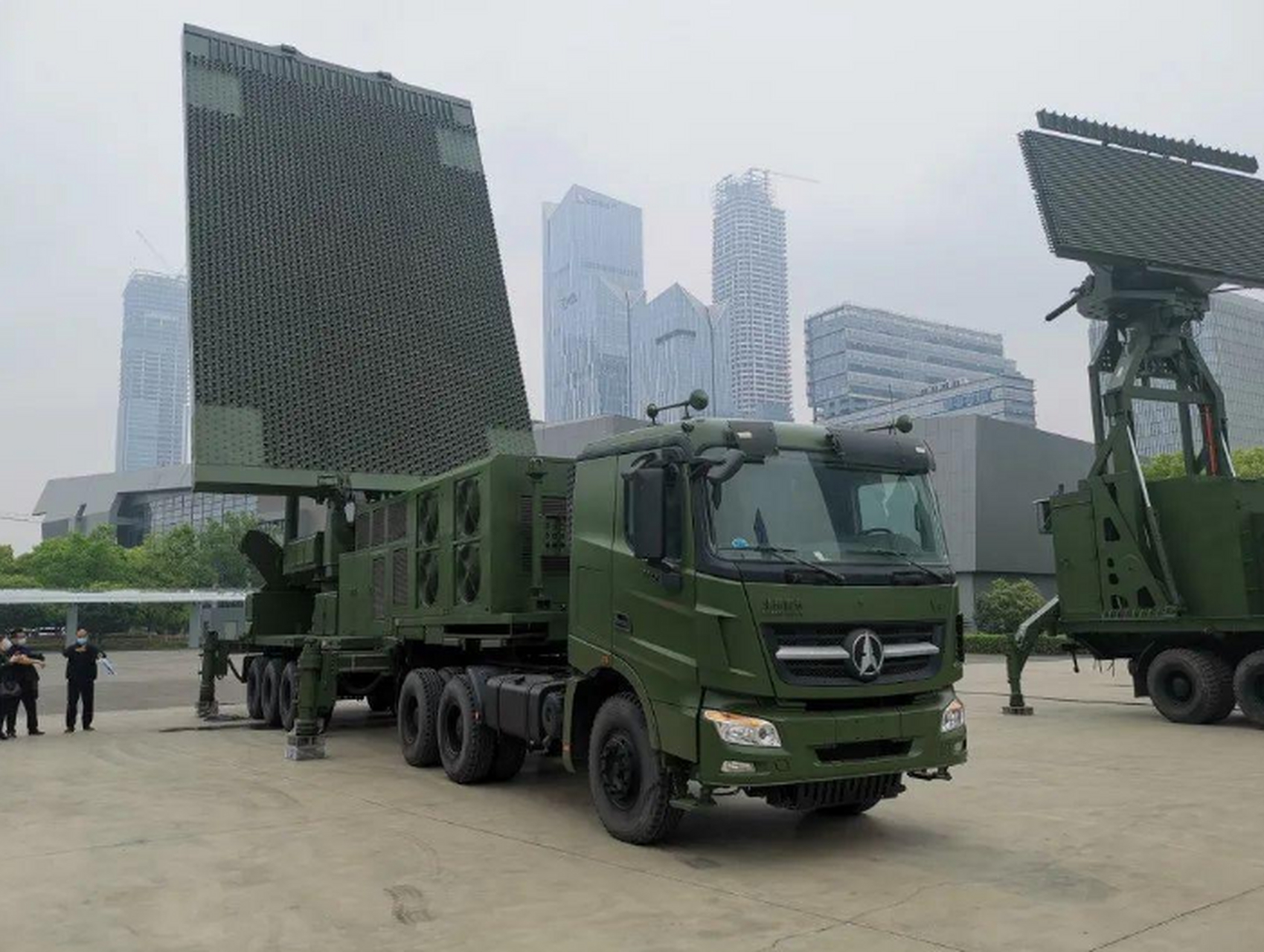 中国有源相控阵雷达真实水平曝光,不是第一,与美差距有多大?