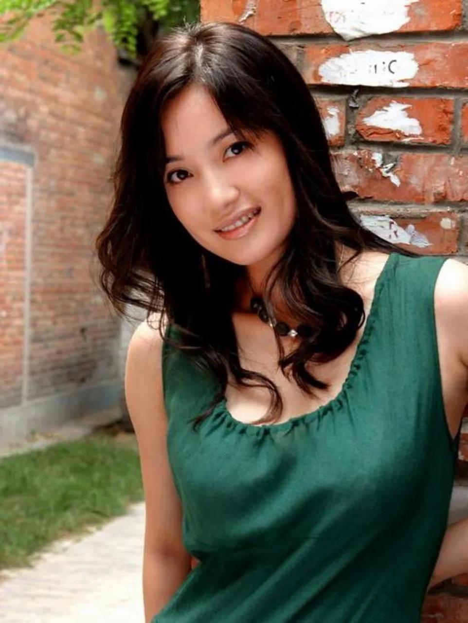 王乙竹,10张精美的照片