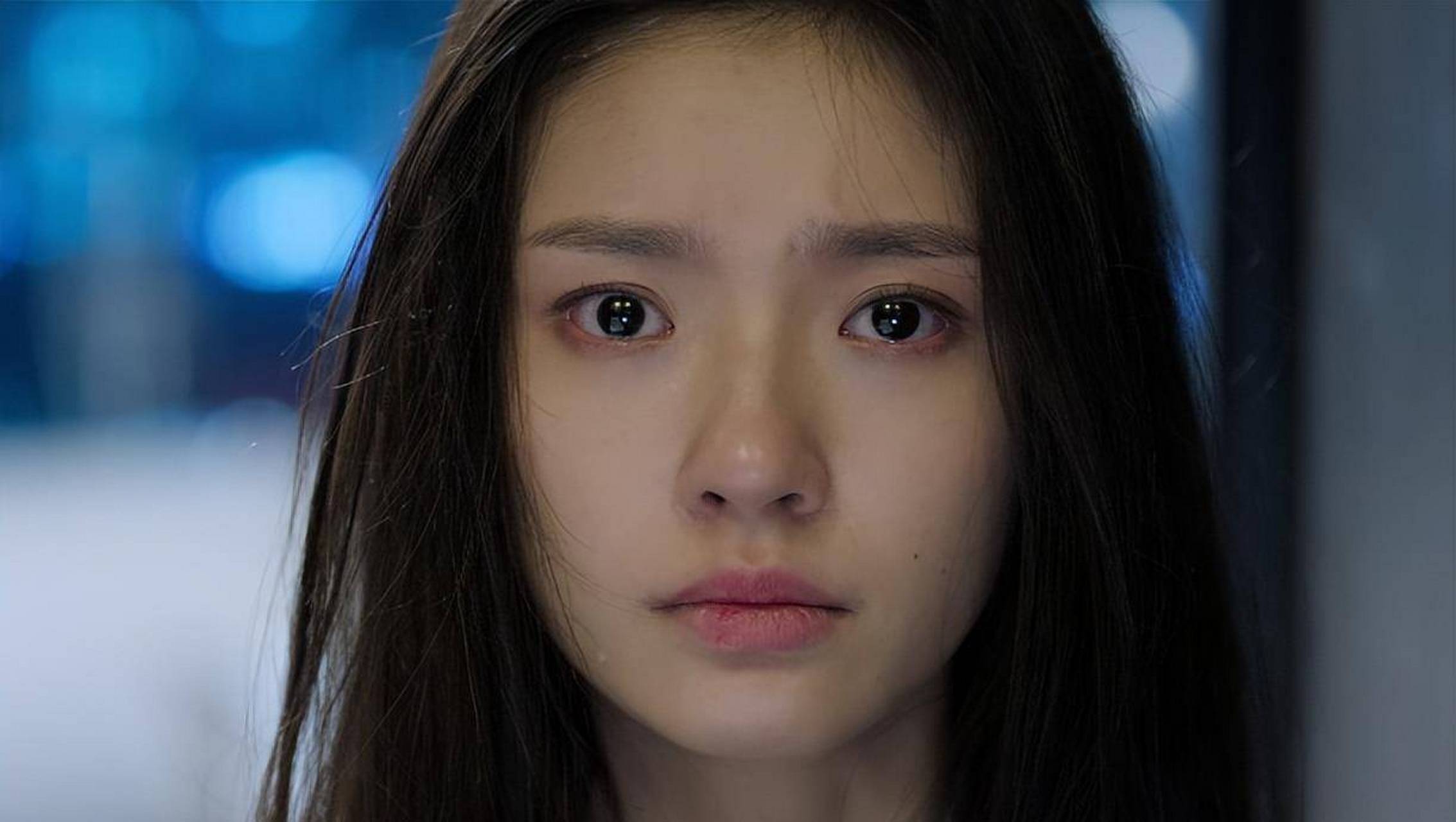 周迅新剧《不完美受害人》是一部备受瞩目的都市悬疑剧,它以职场为