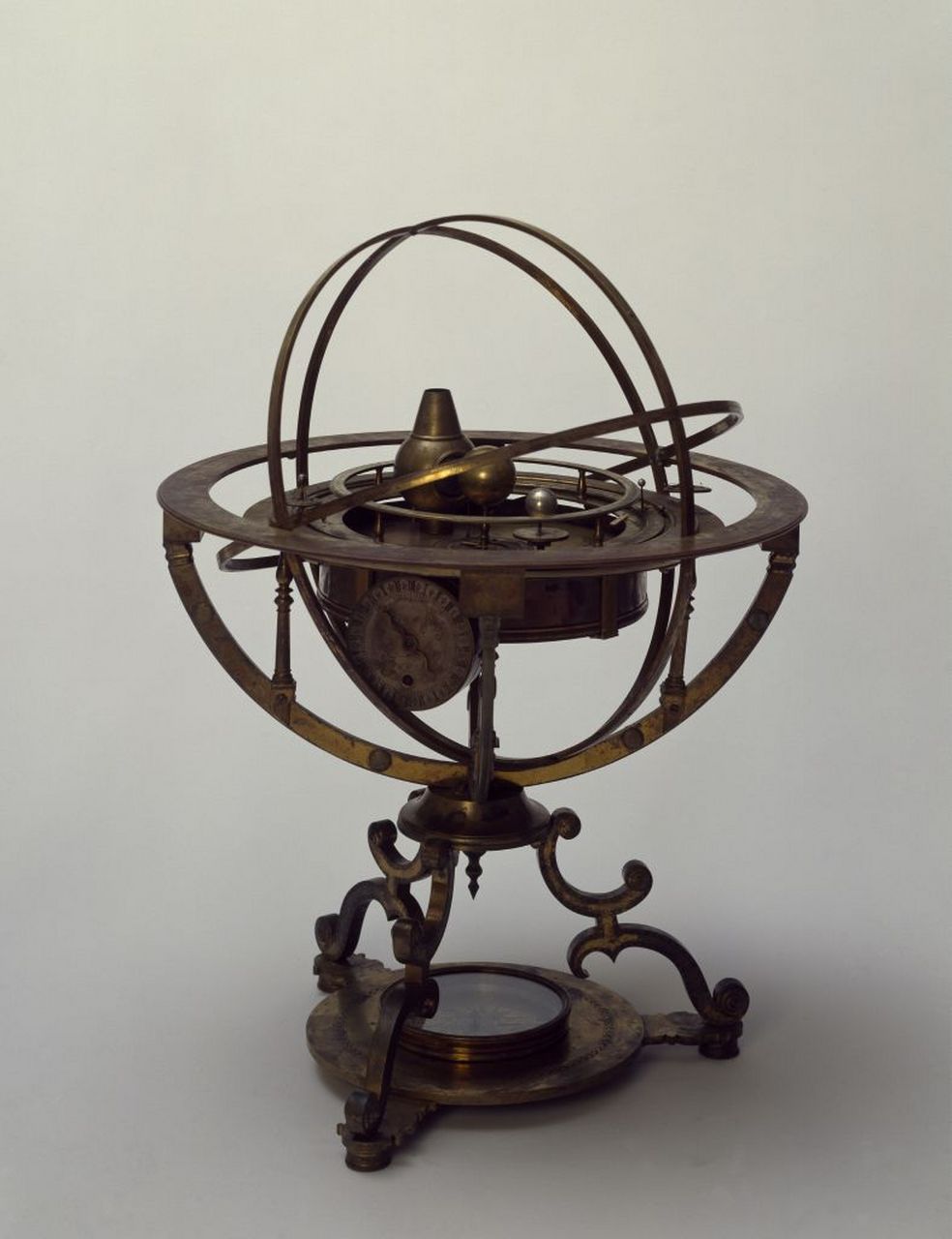 中国古代,在使用日暑,刻漏等传统计时工具的同时,对于机械计时装置的