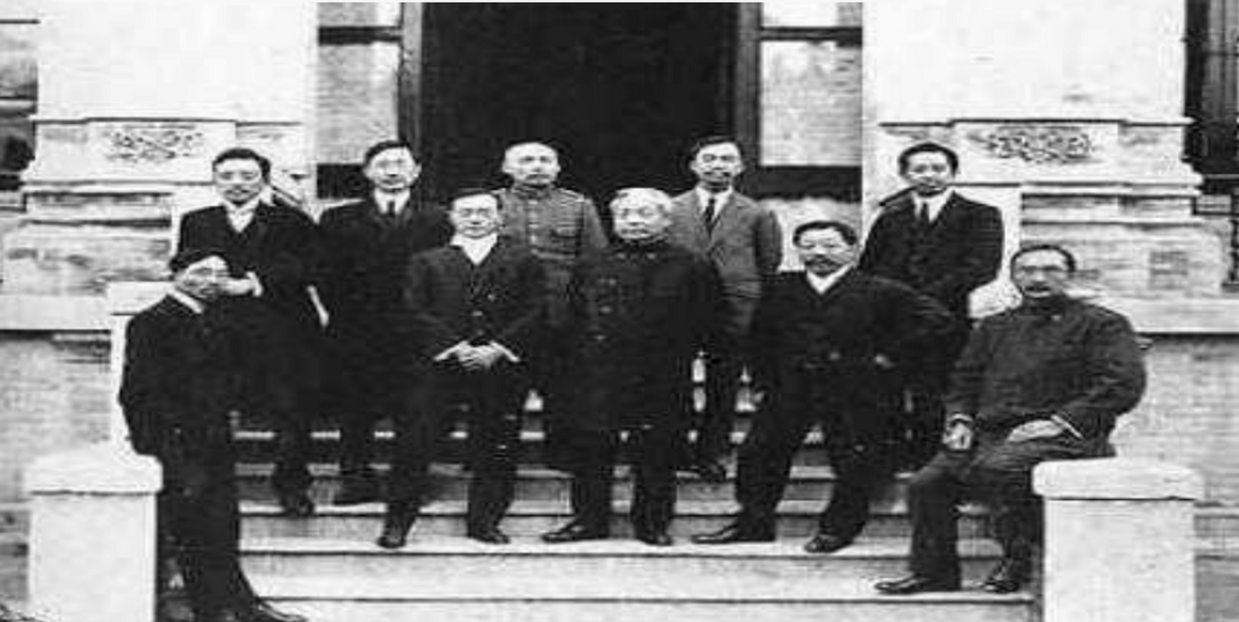 历史上的今日# 1917年5月21日,黎元洪罢免段祺瑞府院之争越演越烈.