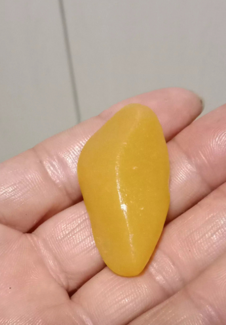 金丝玉# #点击头像看直播# 宝石光是金丝玉中的极品玉髓.