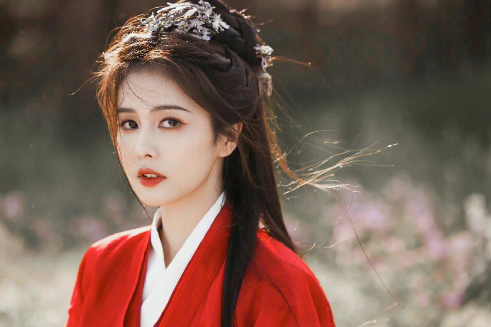 绝美鹿鹿子～ 古风壁纸|我不允许还有人没用过#白鹿 #白鹿壁纸 #宝藏