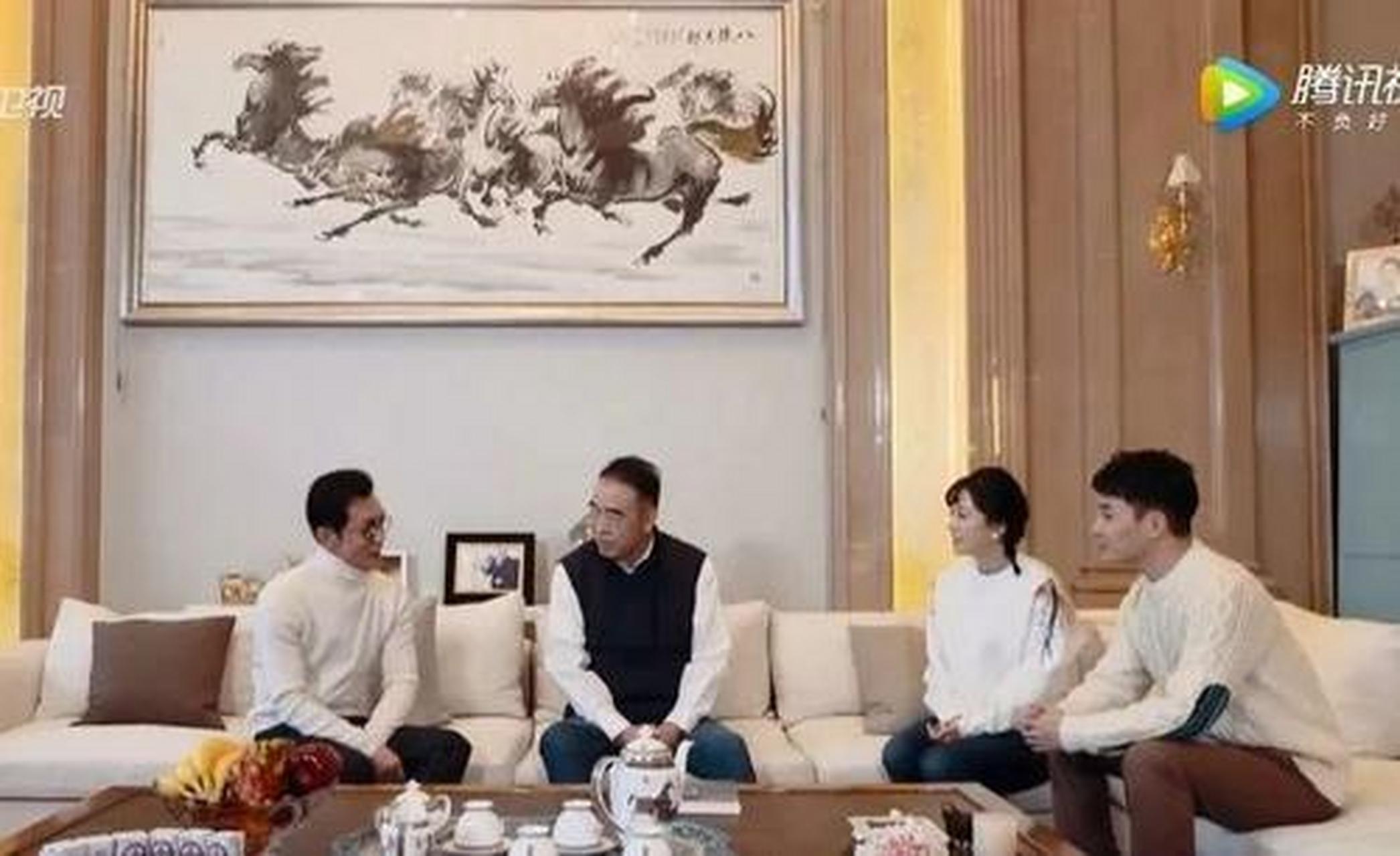 陈凯歌上亿豪宅曝光,室内装修豪华像宫殿,客厅比三层楼还高!