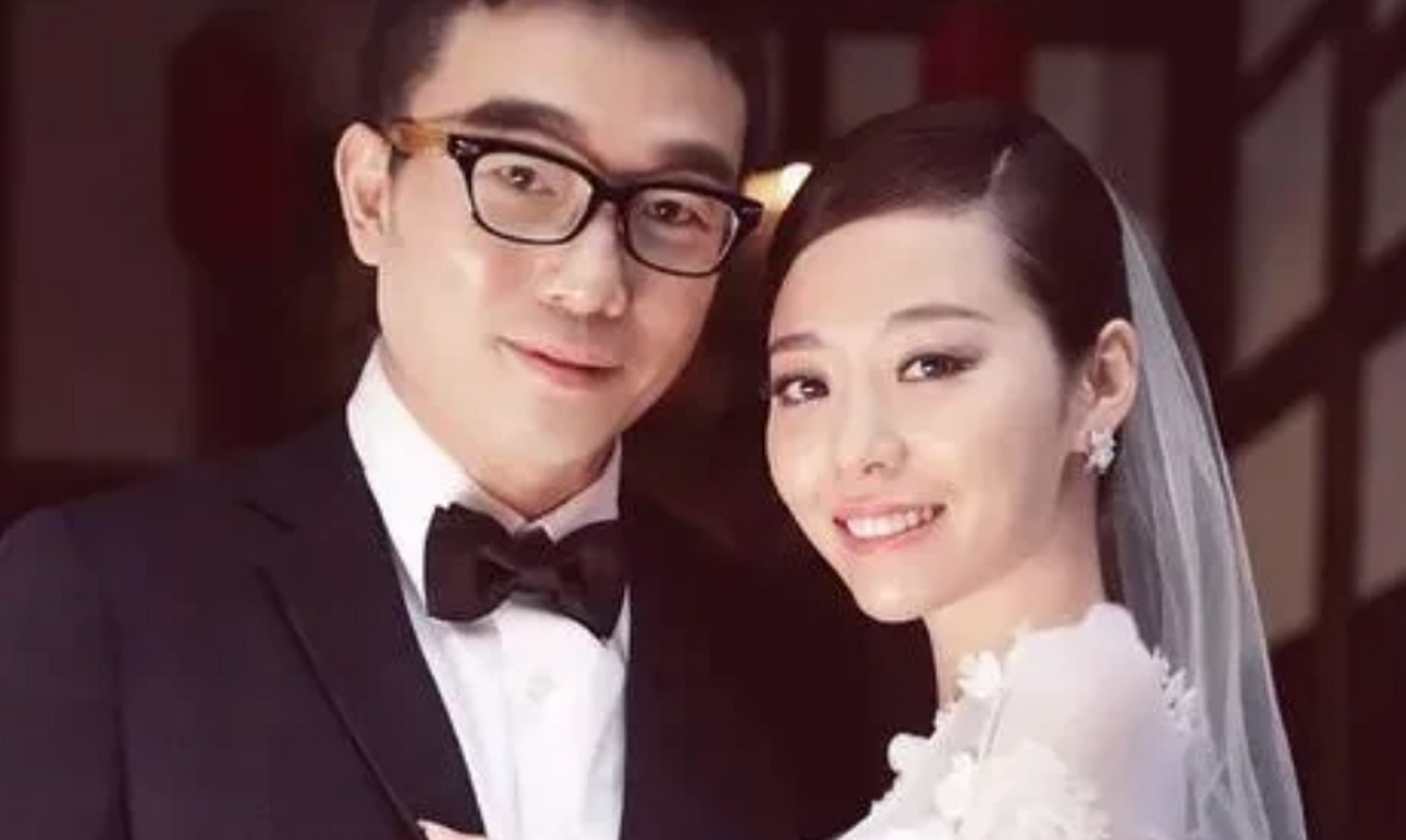 2016年,张靓颖嫁给大她18岁的冯轲.