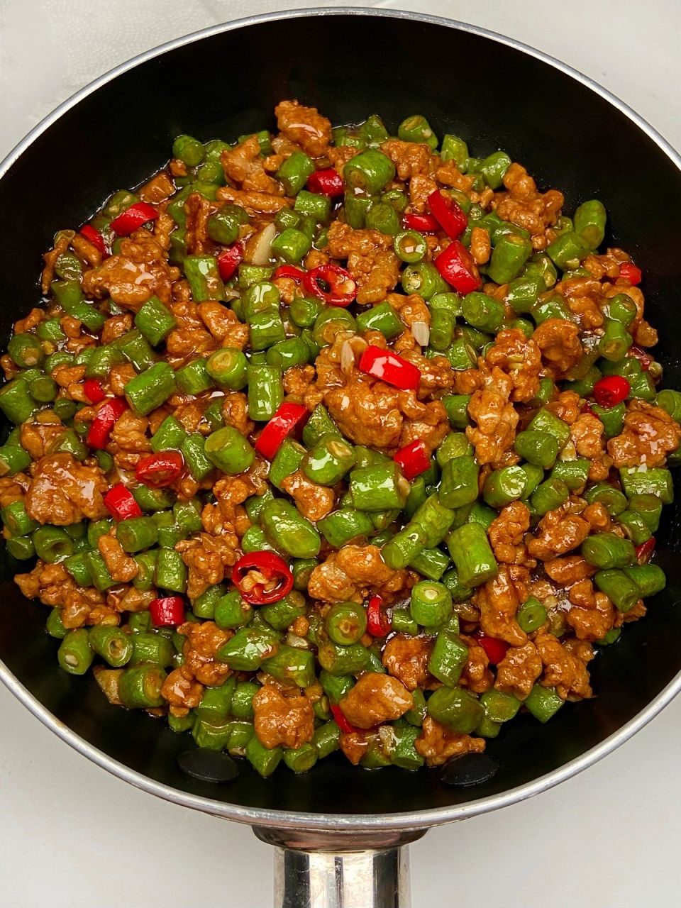 今天尝试了这个豆角炒肉末,真是太好吃了!