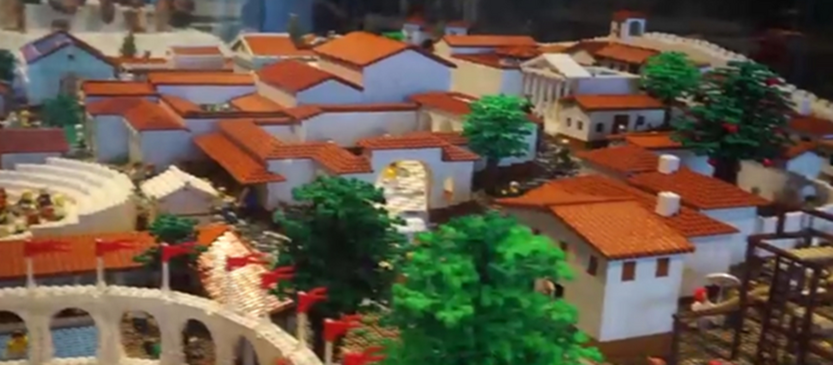 19万块乐高积木复原庞贝古城  庞贝古城始建于公元前4世纪.