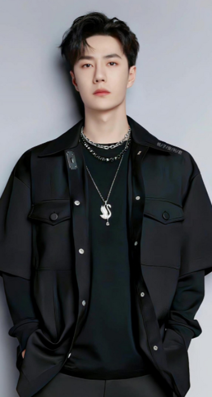 王一博最近照片,感觉鹅都变好看了呢.