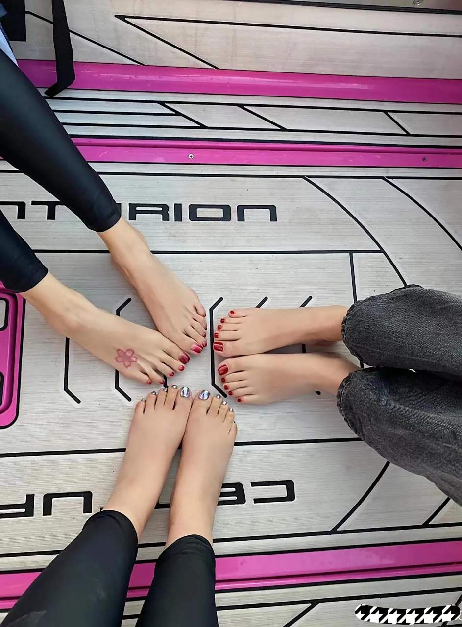 angelababy的脚纹,真的很有辨识度!