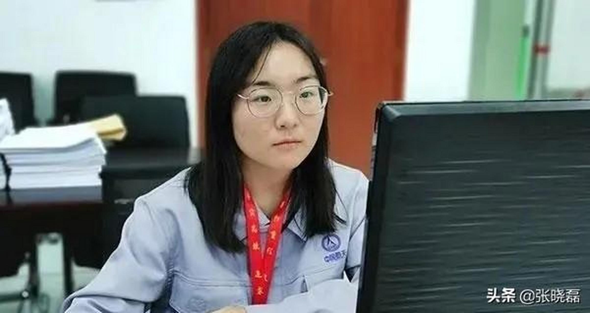 许哲琪,女,出生于1994年,是长征三号甲系列运载火箭研制团队里最年轻