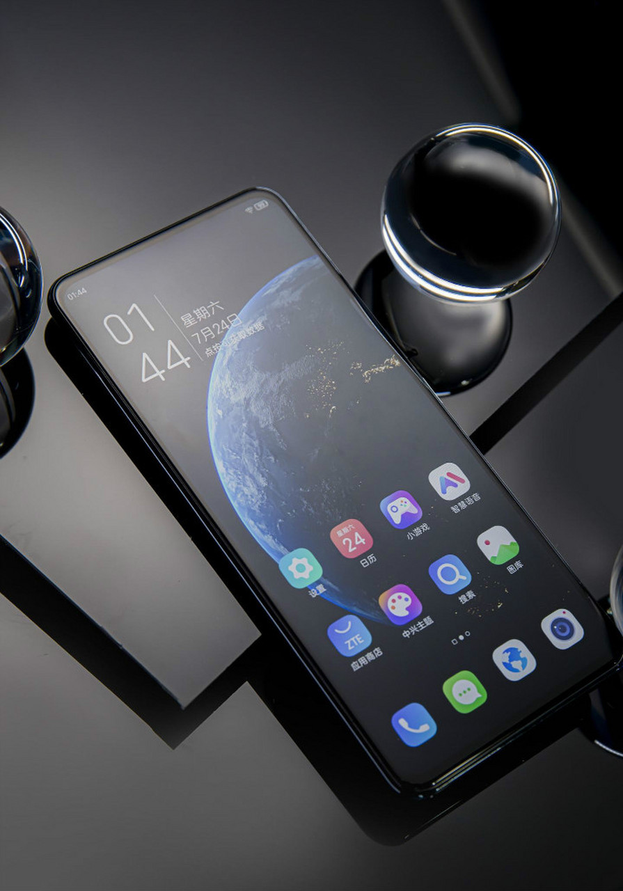 价格再创新低,搭载屏下摄像头的中兴axon30屏下版入门版只要2198元