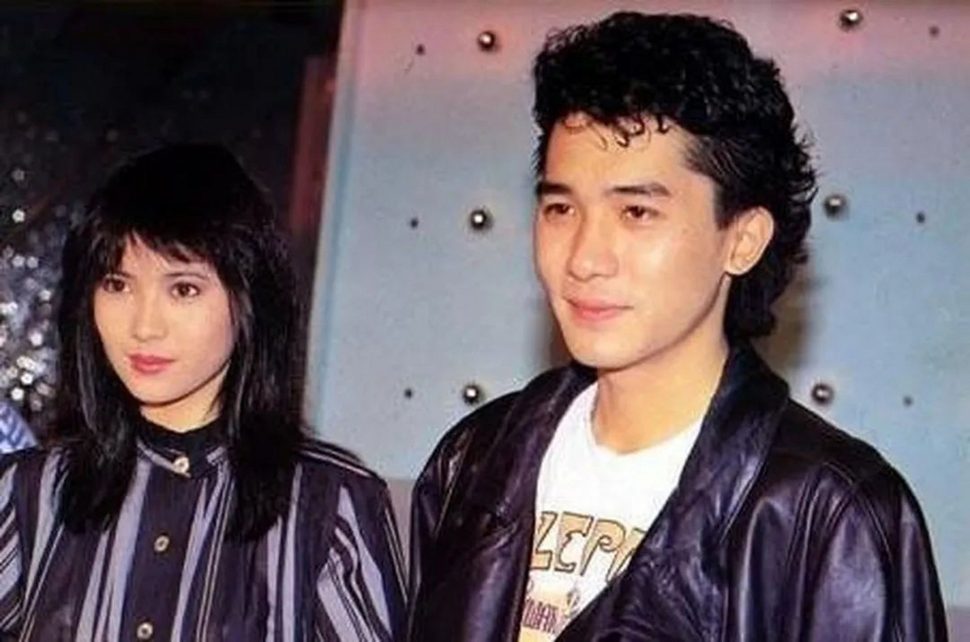 "自杀身亡"的香港明星之钟保罗  钟保罗,出生于香港,凭借其出色的外表