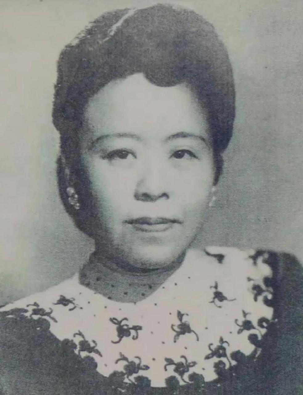 中国第一位女外交官:袁晓园,出身翰苑之家,工诗词,善书画,一生颇多