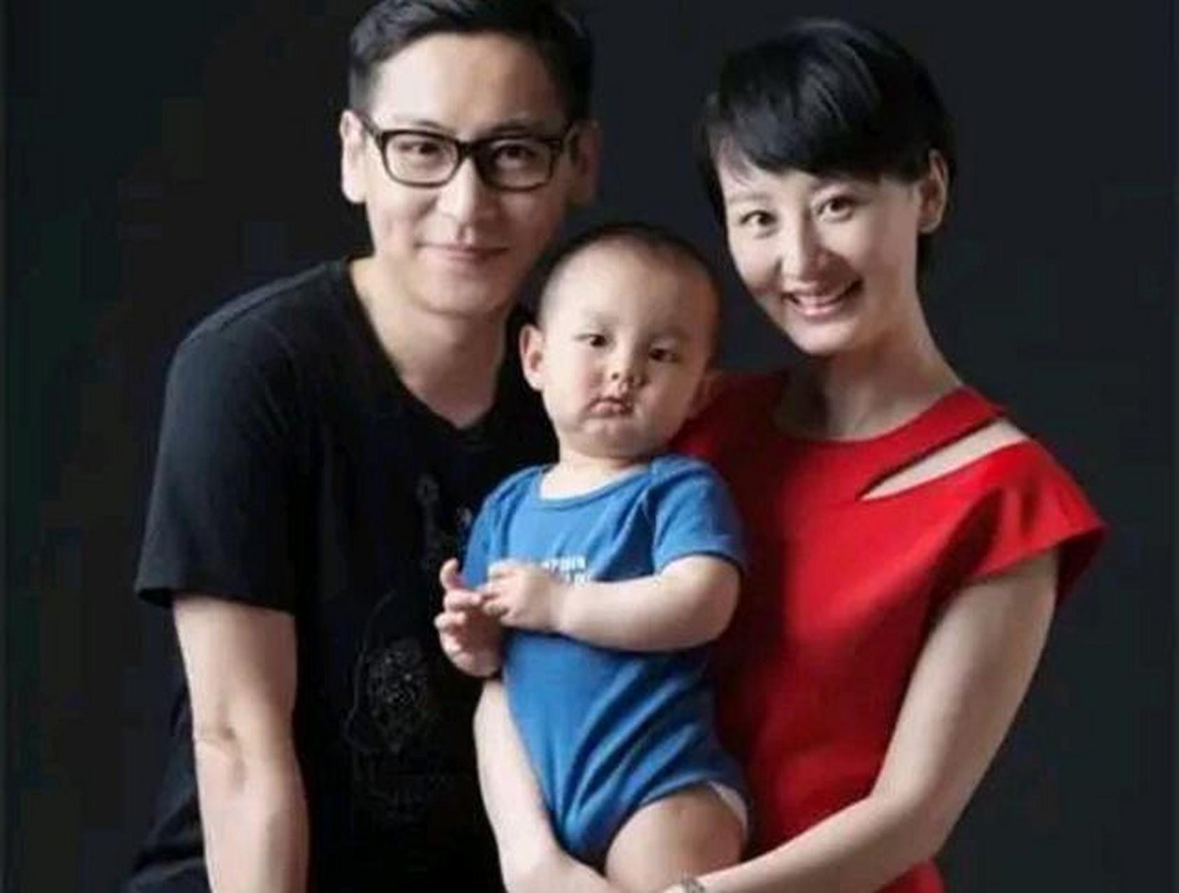 《一站到底》主持人李好和郭晓敏这对儿结婚8年的夫妻到底是怎么了