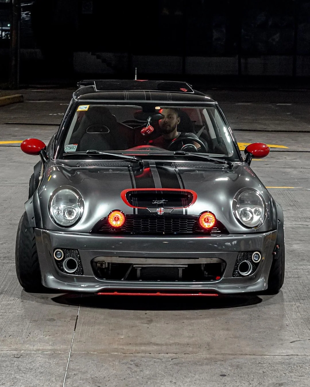 darosupercharged mini r53 搭配超大抛边的的watanabe轮毂