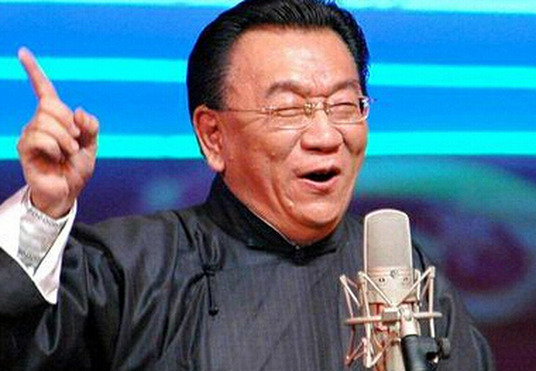 侯耀文侯耀华(侯耀文侯耀华谁名气大)