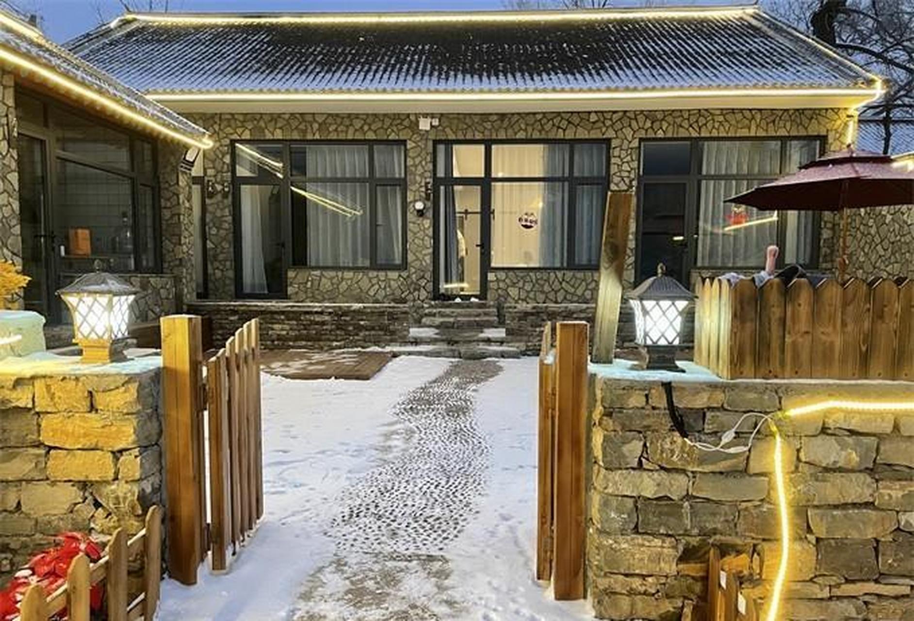 天津蓟县西井峪西溪里民宿,"石头群落"依山而建,宛若世外桃源!