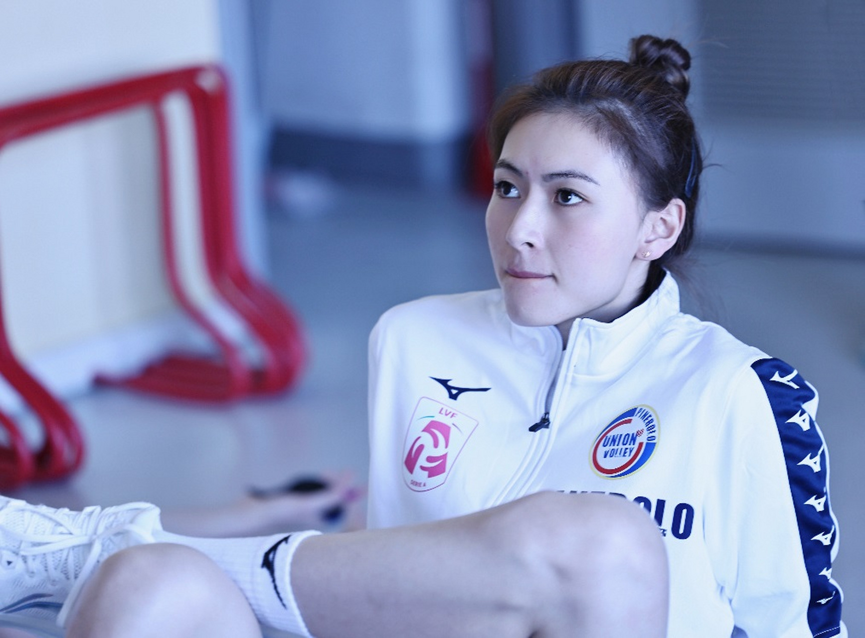 【缪伊雯生日当天传递大运会火炬】  7月26日是缪伊雯生日  先祝大美