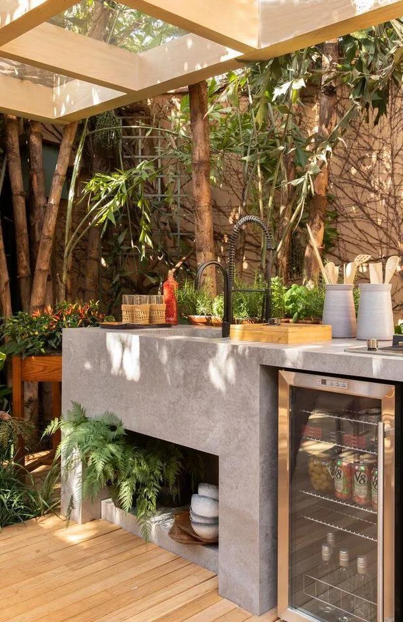 喜欢户外用餐的朋友,我建议大家兴建露天厨房庭院. 2.