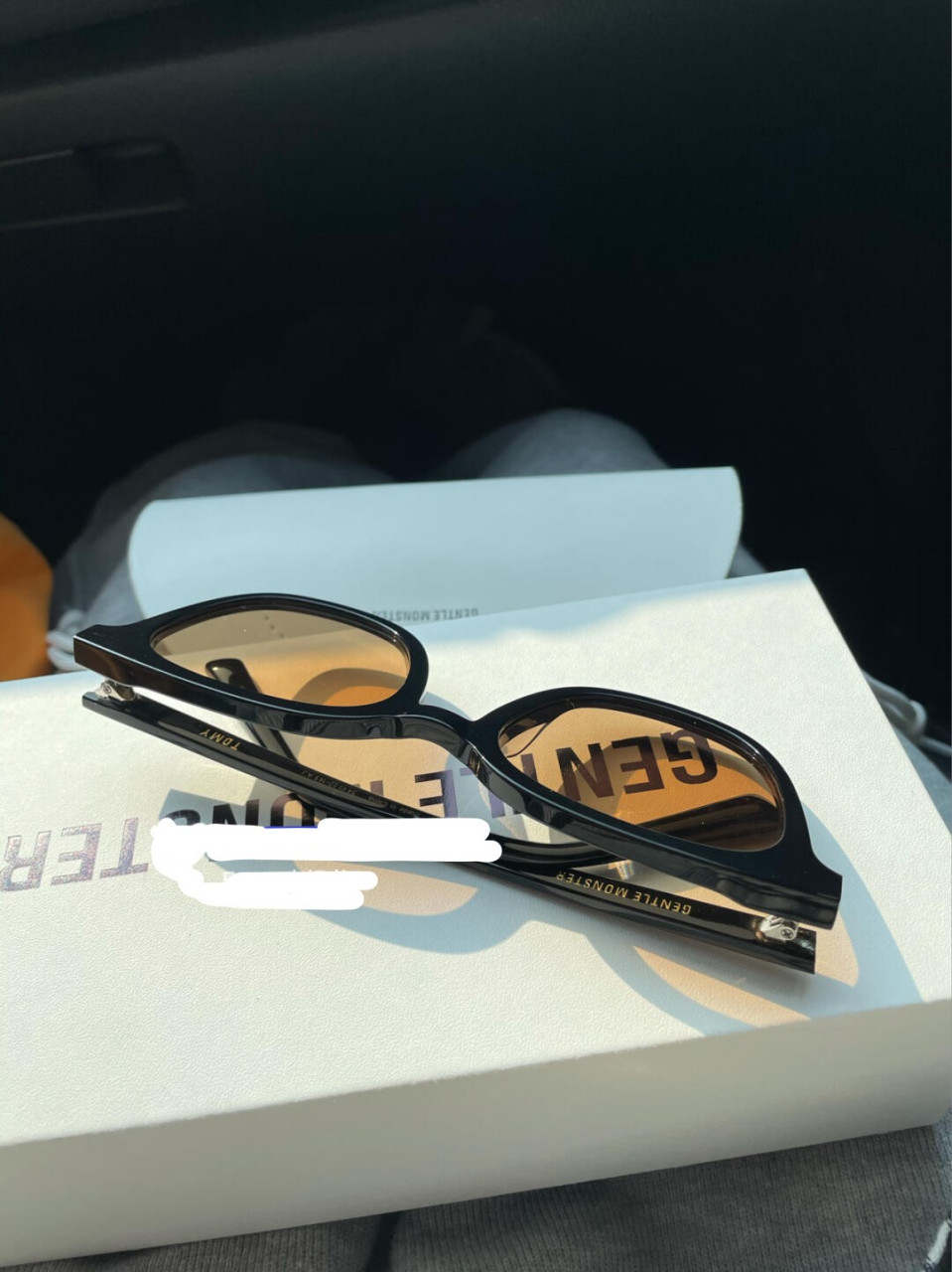 向全世界分享这副墨镜gmlang升级版 #c位太阳镜# 对太阳穴凹陷的妹子