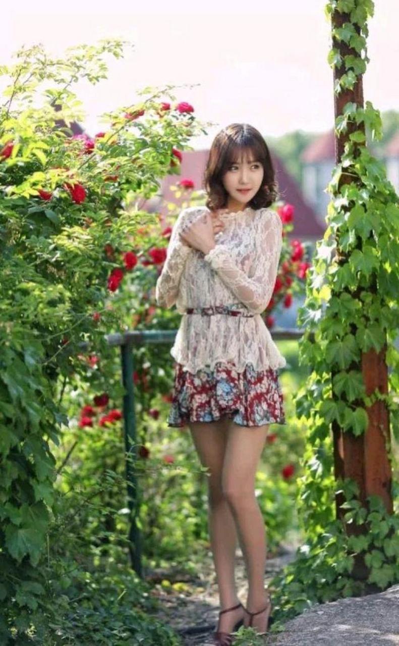 美女车模赵仁英,青春无敌