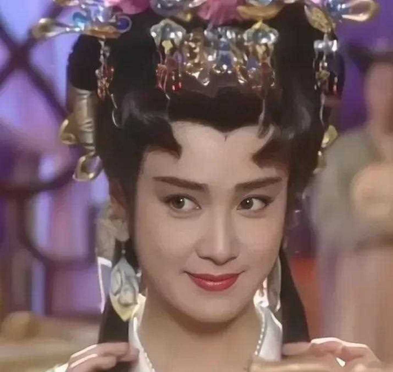 杨吉儿美图片