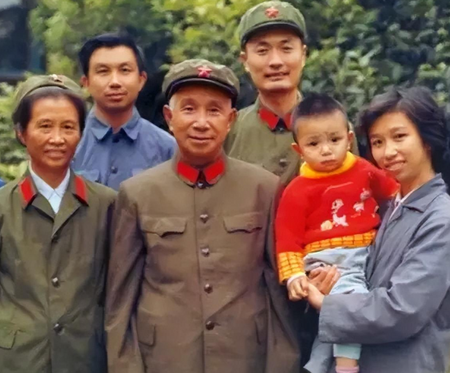 粟裕的子女有多么优秀?长子为原北京军区副司令,女婿很不简单.