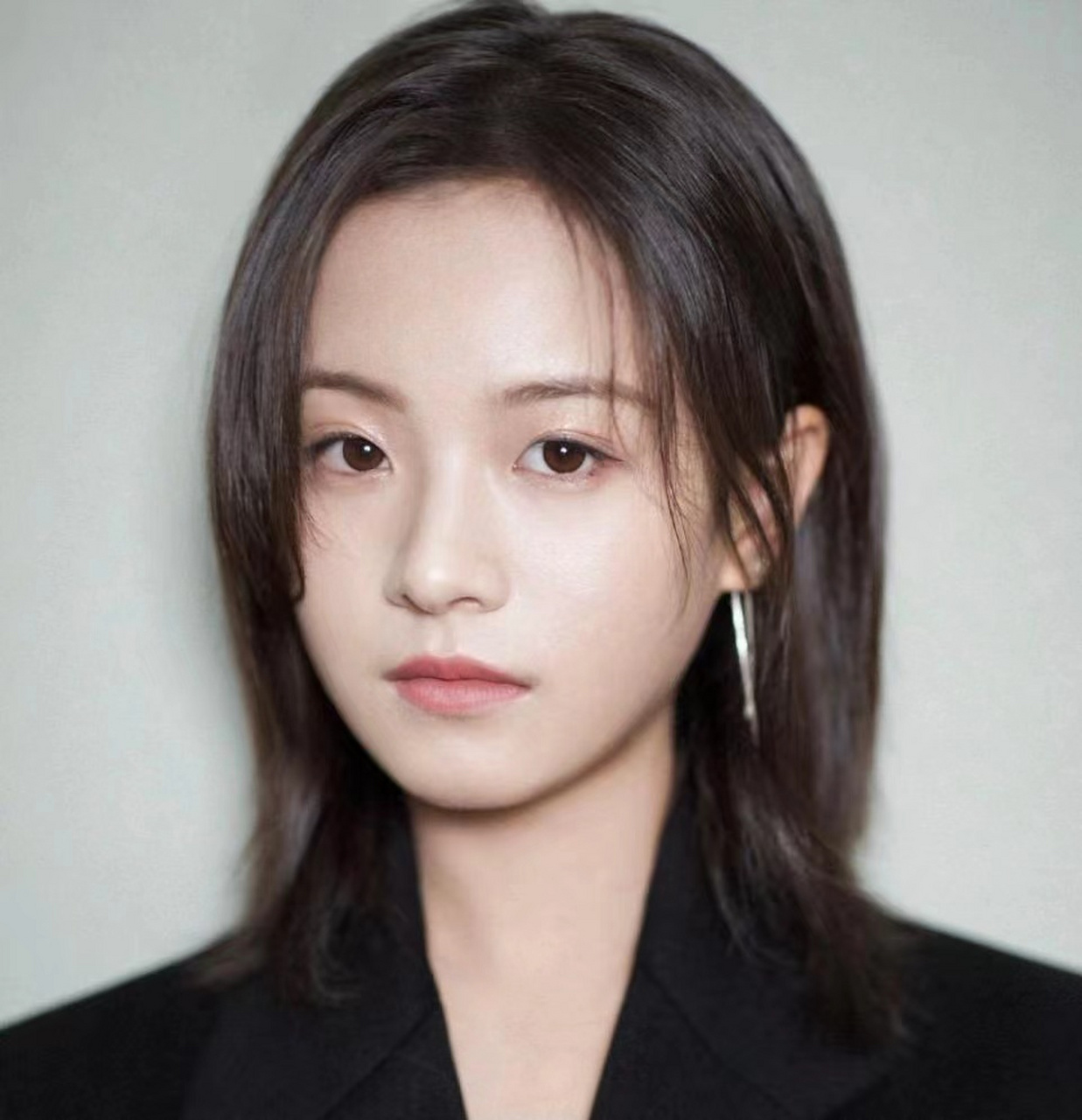 不演古装剧的#李庚希# 颜值,演技双在线!