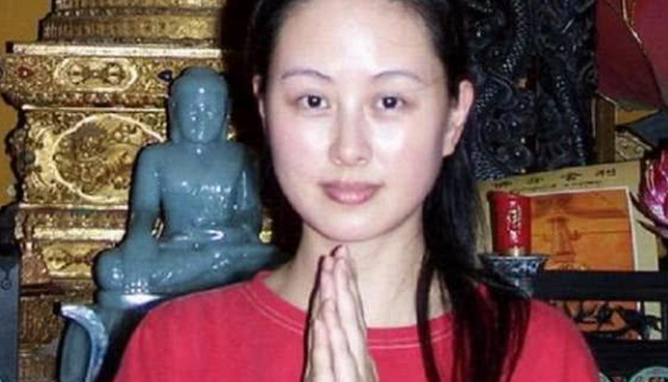 而下面要说这位艺人,叫做余小雪,当年的她以美艳惊动了很多人,甚至比