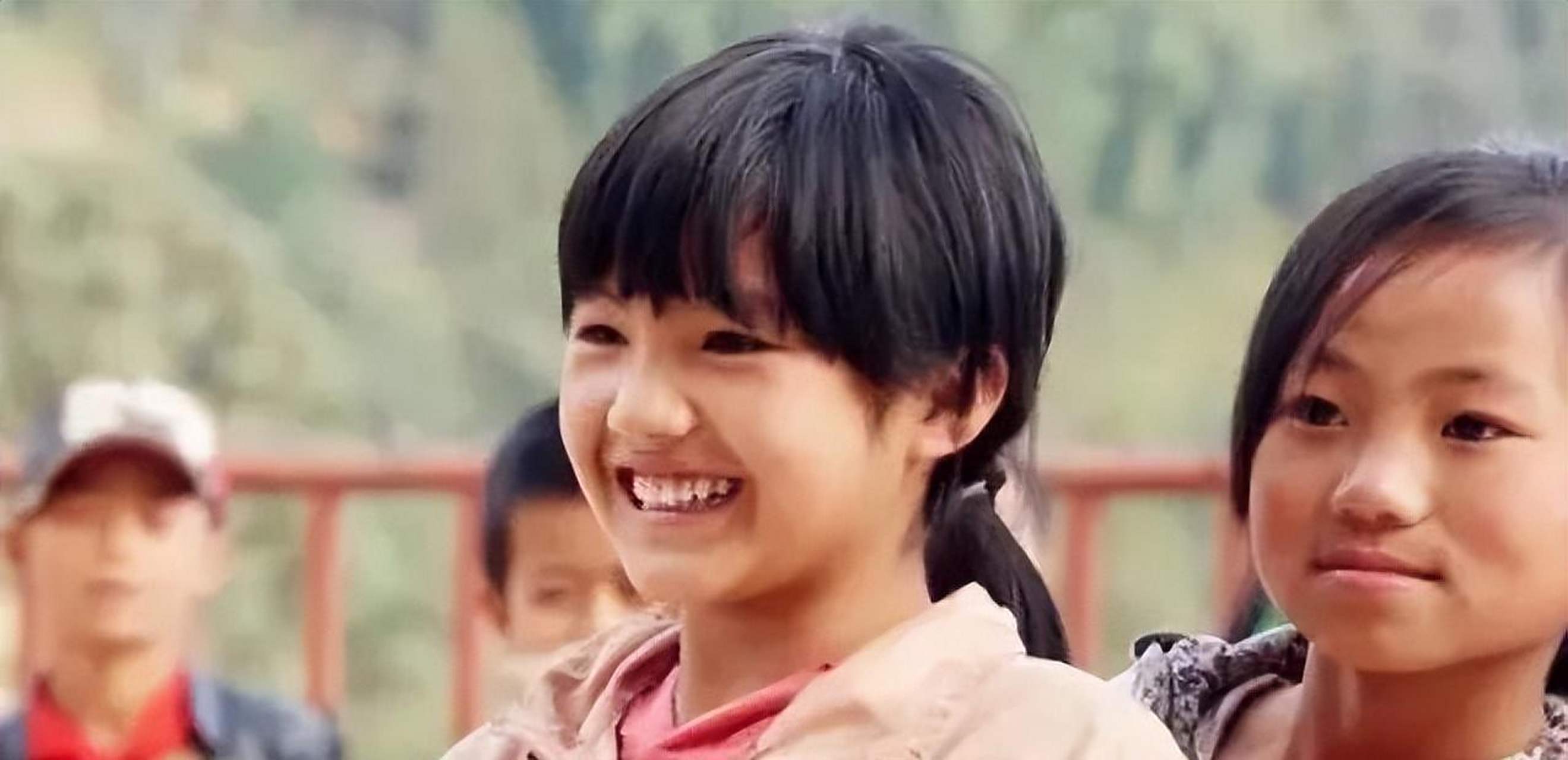 《变形计》山村女孩李勒优:节目结束后被妈妈收养,如今怎样了?