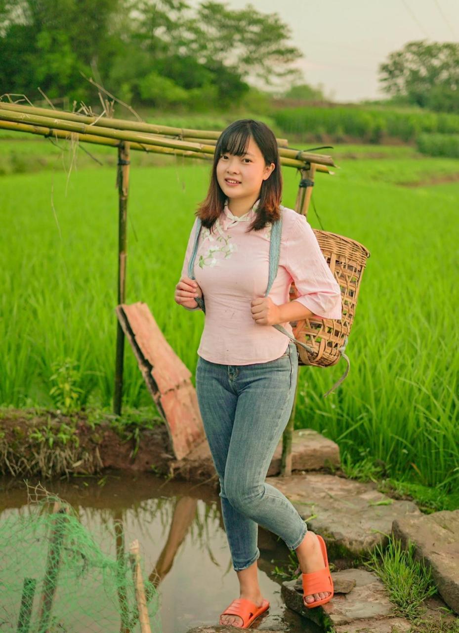 网友:就喜欢这种勤劳朴实的农村姑娘,要是能娶来做