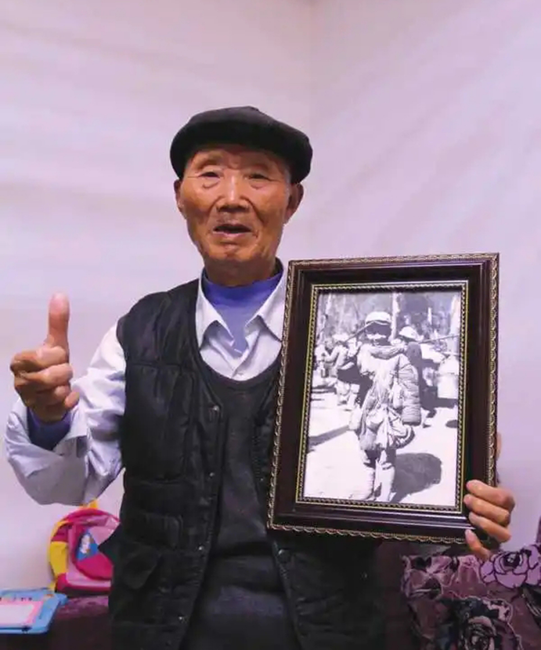 老兵陈友礼曾经以远征军的身份奔赴战场,与日军殊死搏斗.