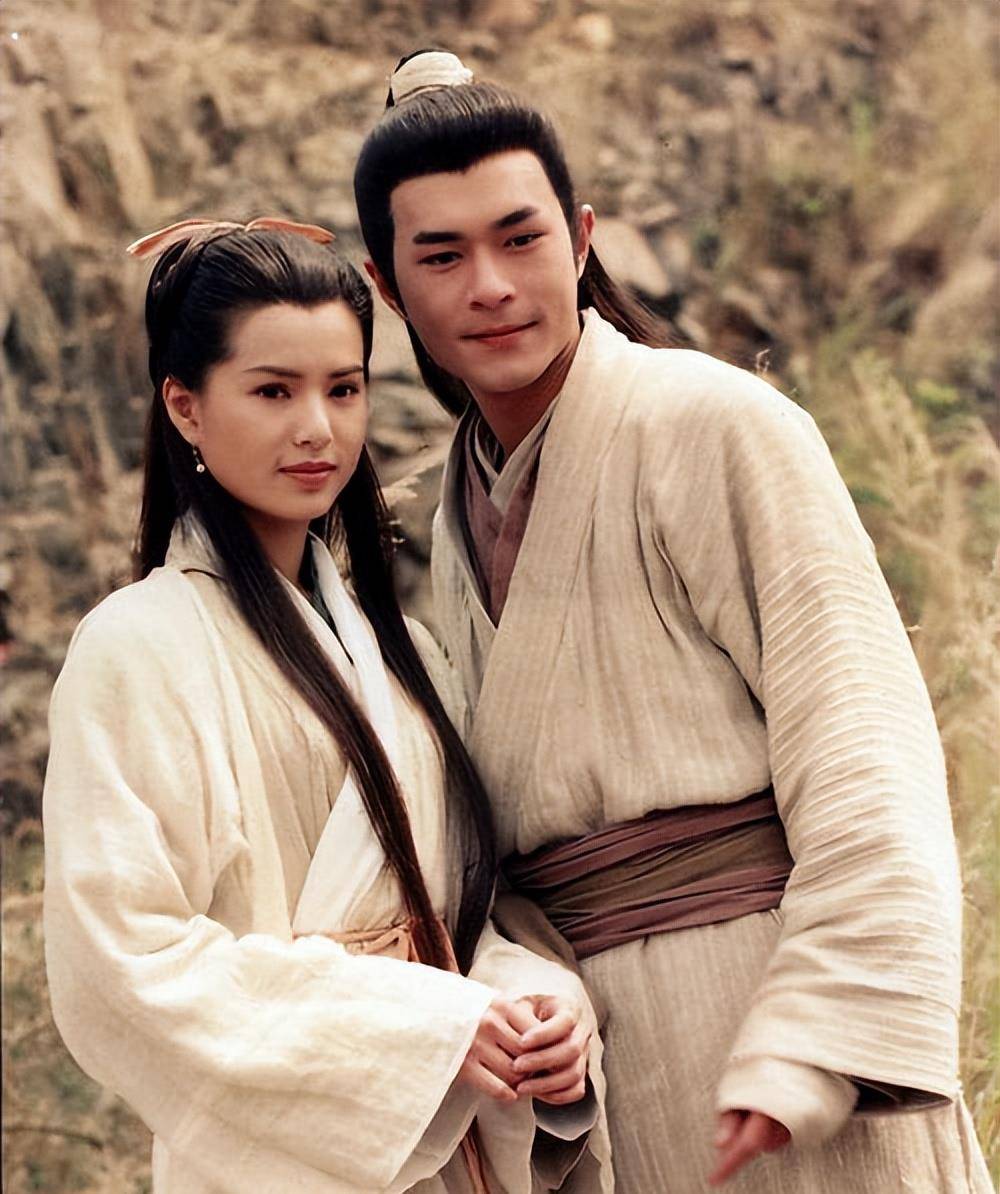 但无奈郭靖拙于言辞,黄蓉因为杨康的原因对他倍加提防,郭芙因为杨过对