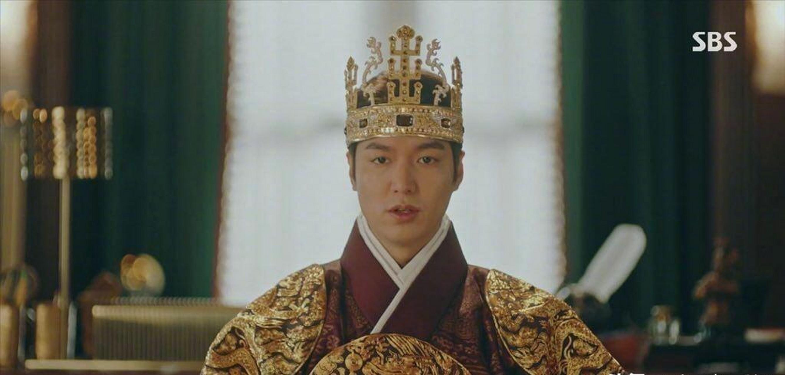 gif创作人# 李敏镐剧中造型让人笑死了:生日快乐!