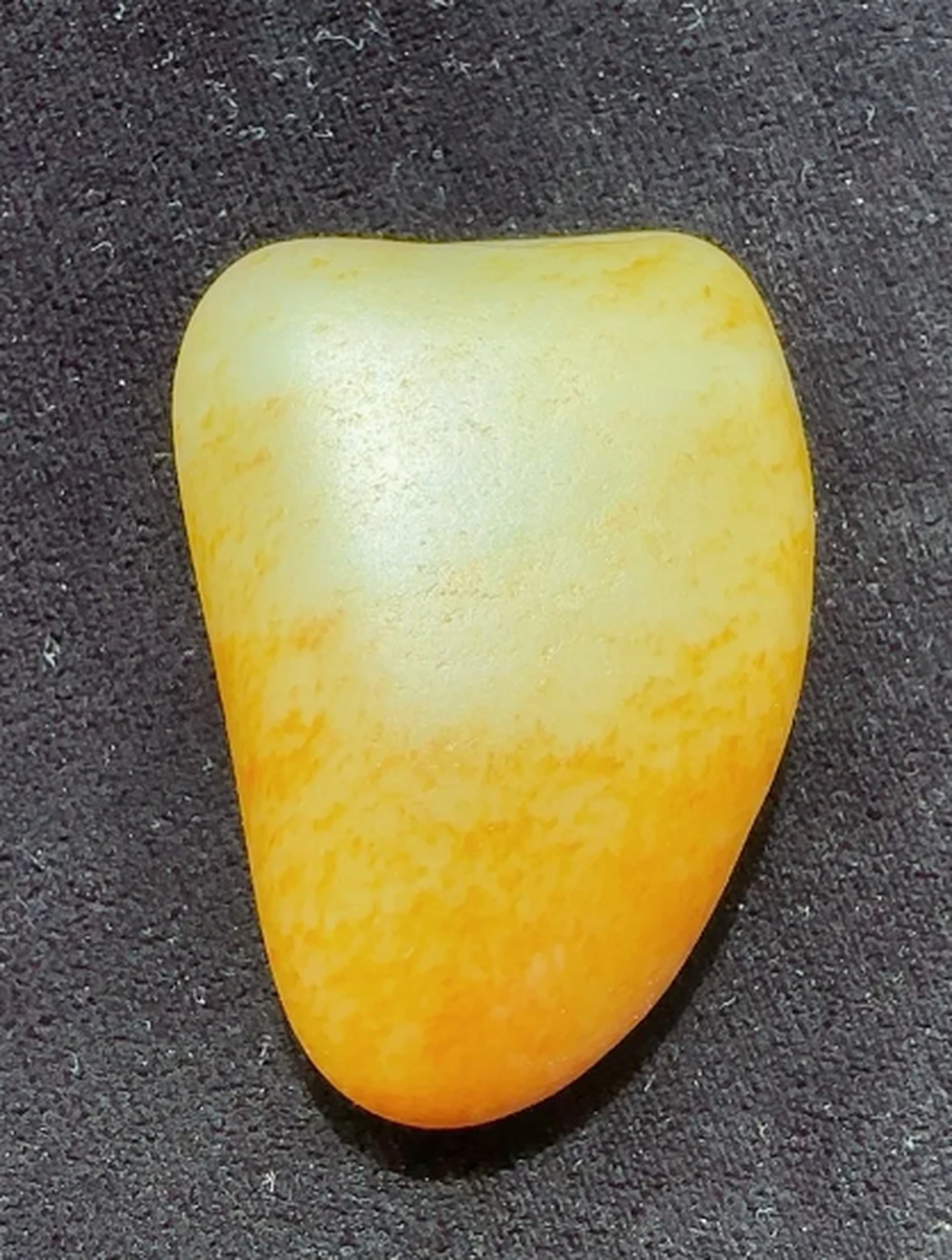 点击头像看直播##和田玉#天然牌子型 吊坠籽黄白种  洒金皮 老熟