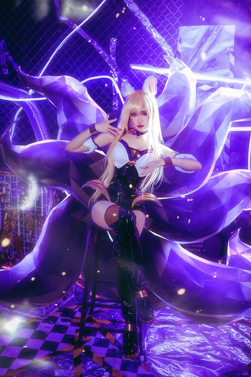 英雄联盟-kda阿狸cos 来试试运气吧~ 我是该让你们的心跳加快呢,还是