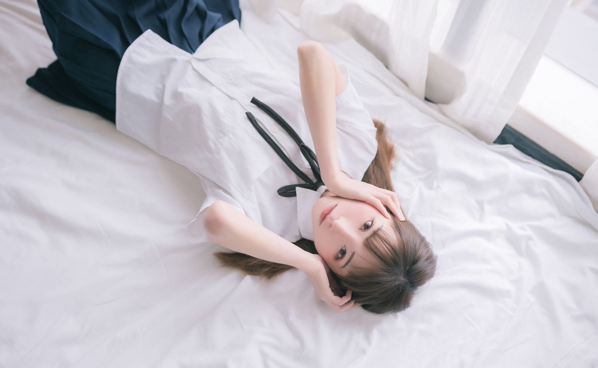 kitaro绮太郎jk制服短裙高清写真套图