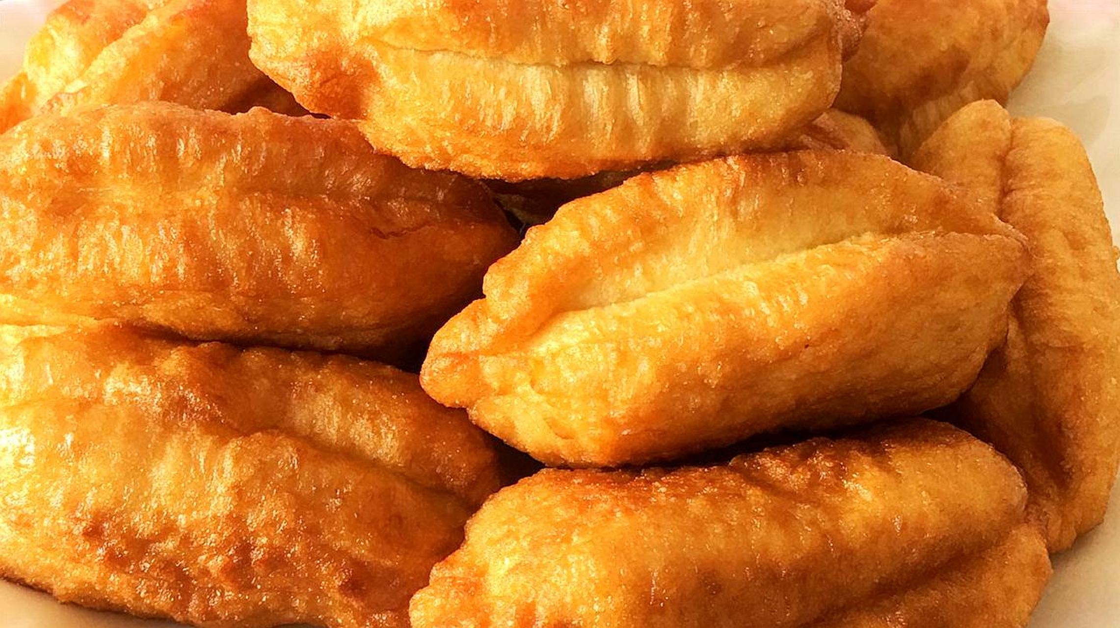 想要养肝护肝,尽量少吃这3种早餐,肝不好的人一定要了解 1,油条 北方